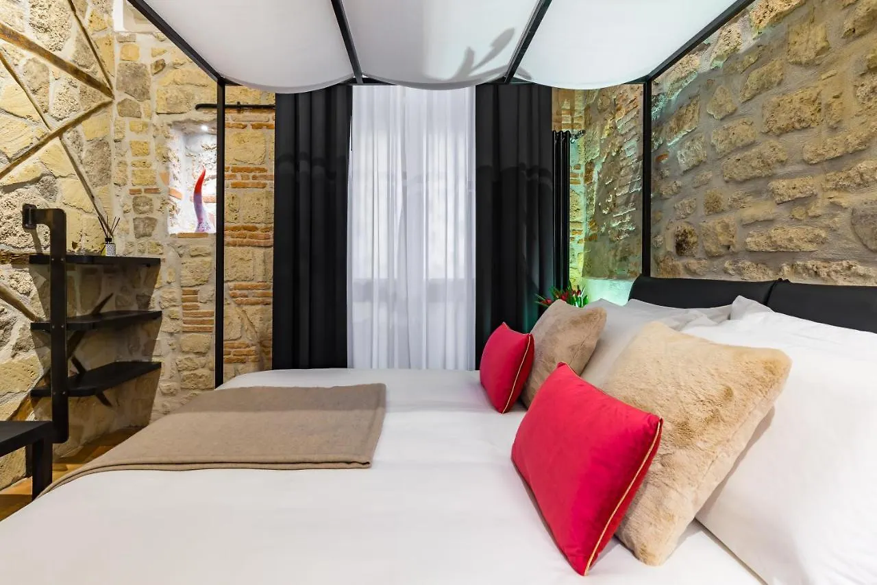 Hotel Palazzo Residenza Madre Napoli 0*,